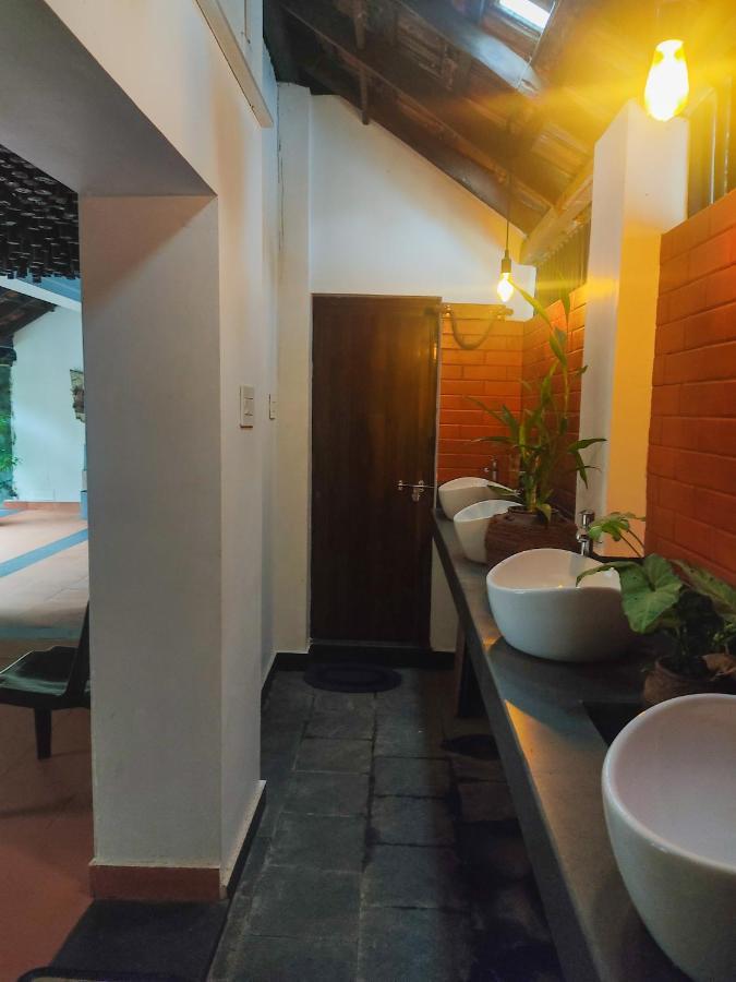 Kayyalas Courtyard Thrissur Exterior foto
